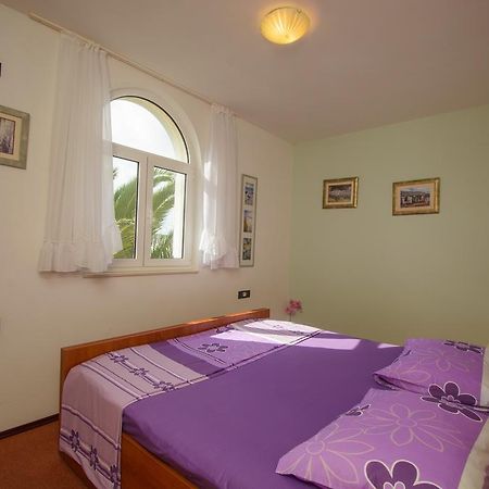 Apartments Jerkunica Rogoznica  Pokoj fotografie
