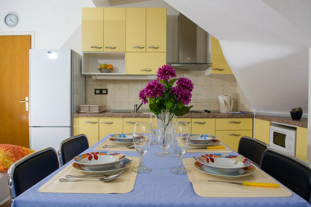 Apartments Jerkunica Rogoznica  Pokoj fotografie