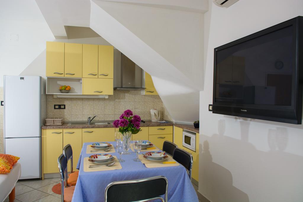Apartments Jerkunica Rogoznica  Pokoj fotografie
