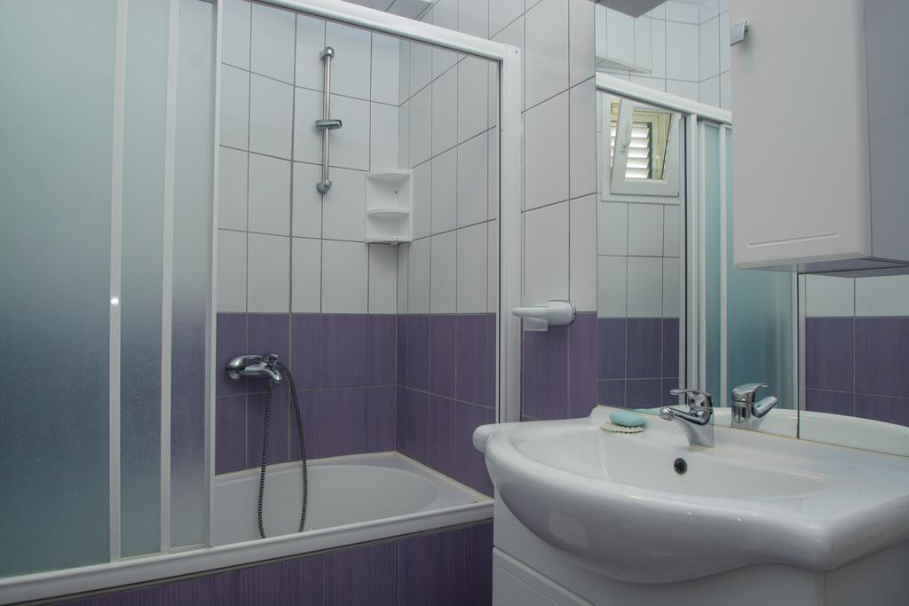 Apartments Jerkunica Rogoznica  Pokoj fotografie