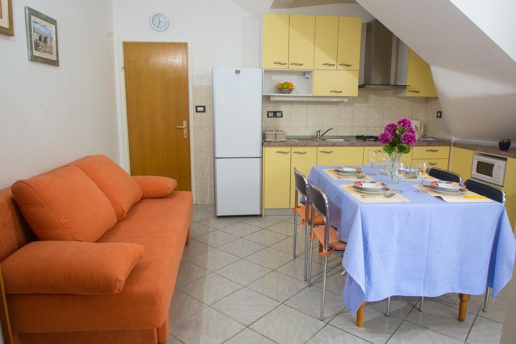 Apartments Jerkunica Rogoznica  Pokoj fotografie